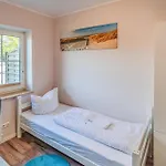 2 Bedroom Amazing In Friedrichskoog