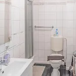 2 Bedroom Amazing In Daire